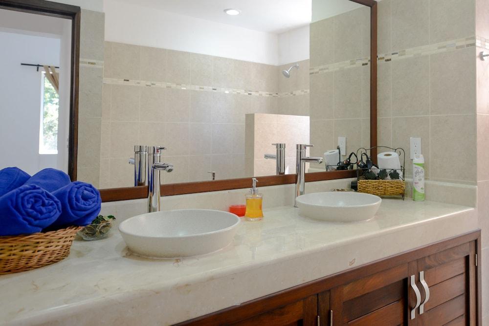 פורטו אוונטורס Villas Picalu Lodge מראה חיצוני תמונה